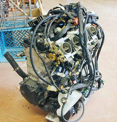2002-gsxr-750-engine
